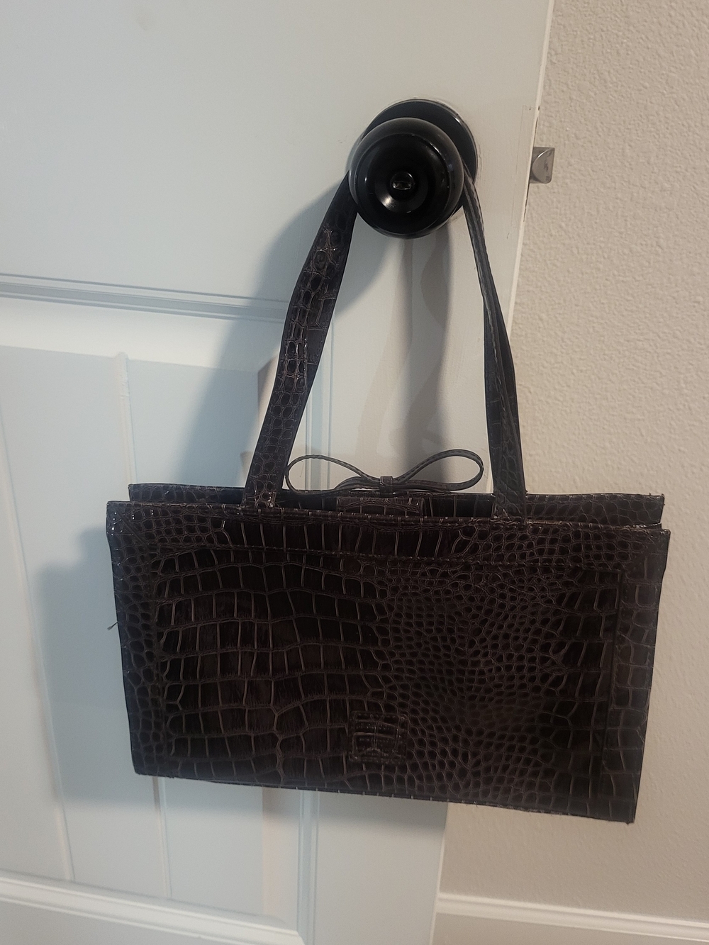 Liz Claiborne Black Croc-Embossed Shoulder Tote in Dark Brown
